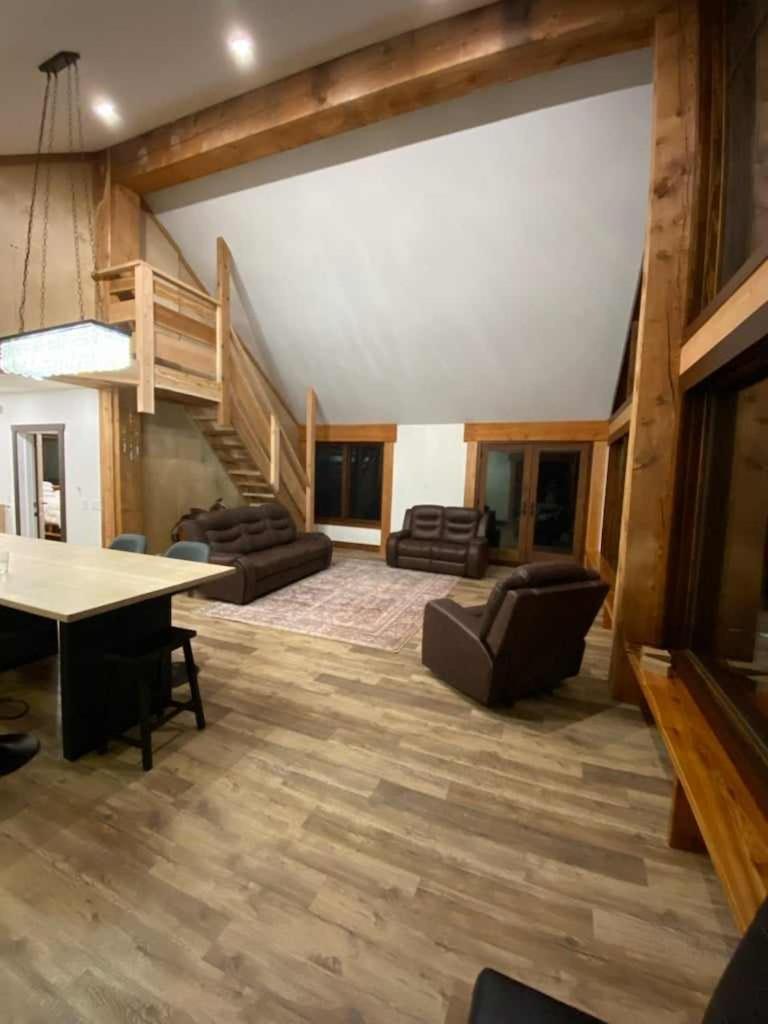 River Safari Mountain View Suite Блю-Ривер Экстерьер фото